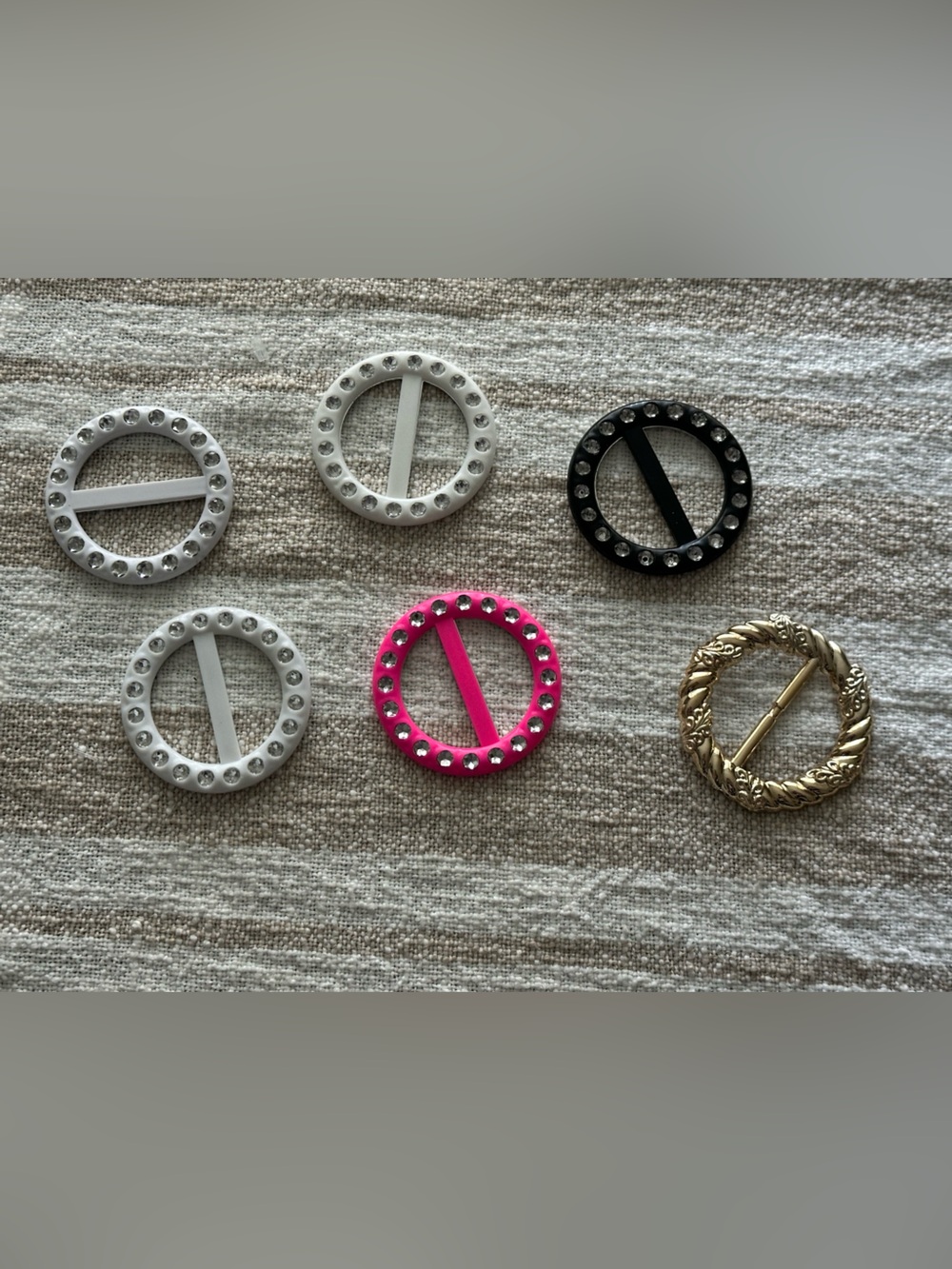 80s T Shirt Clips 80s Accessories Women Plastic Dress Scarf Ring Fashion sparkle